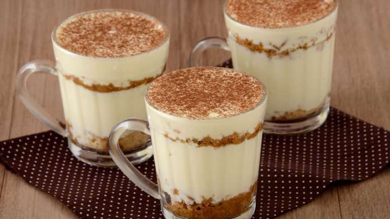 Tiramis&ugrave; no copinho &ndash; Foto: Guia da Cozinha