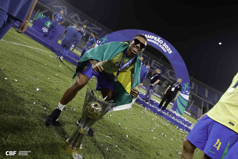 Leandrinho tamb&eacute;m conquistou o Sul-Americano Sub-20 em 2025 &ndash;