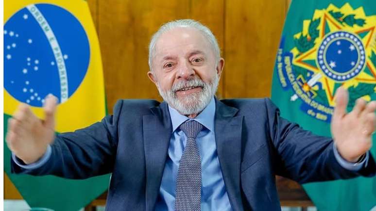 The minister explains why Lula invests more in Globo than in other stations