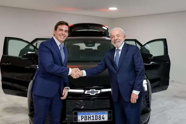 Fabio Rua, presidente da GM no Brasil, e o Presidente Lula