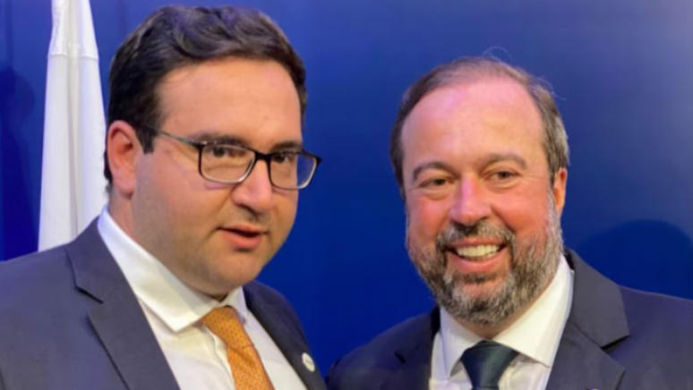 Caio Mário Seabra Filho, diretor da ANM, compareceu à posse de Silveira como ministro; ele foi preso pela PF nesta quarta-feira Caio Mário Seabra Filho, diretor da ANM, compareceu à posse de Silveira como ministro; ele foi preso pela PF nesta quarta-feira