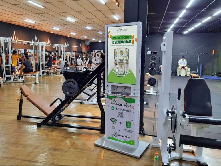 Totens estão em bares, restaurantes, hospitais, lotéricas, academias, entre outros locais. Até o final do ano, serão mil instalados.