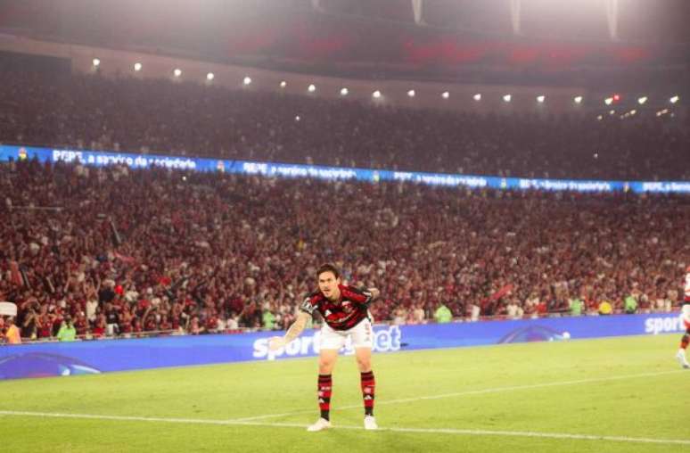 Pedro vai subindo degraus no rol dos maiores artilheiros da história do Flamengo  –