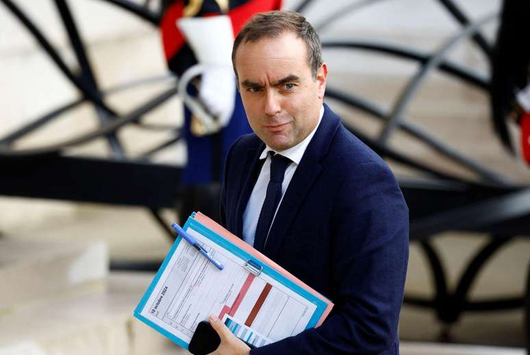 S&eacute;bastien Lecornu foi anunciado como primeiro-ministro na semana passada