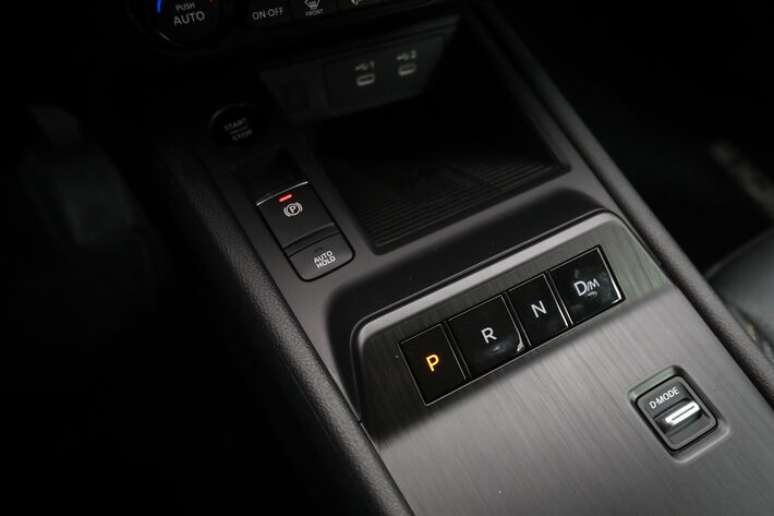 C&acirc;mbio DCT de dupla embreagem do Kicks &eacute; operado por bot&otilde;es com layout moderno