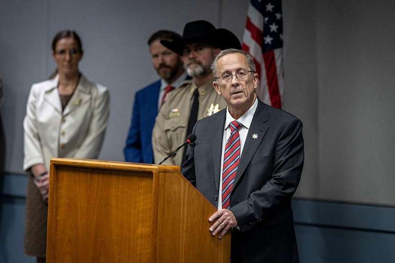 Quando Jeff Grey (foto), o promotor do condado, foi questionado diretamente se o ativismo trans teria inspirado o tiroteio, ele se recusou a comentar