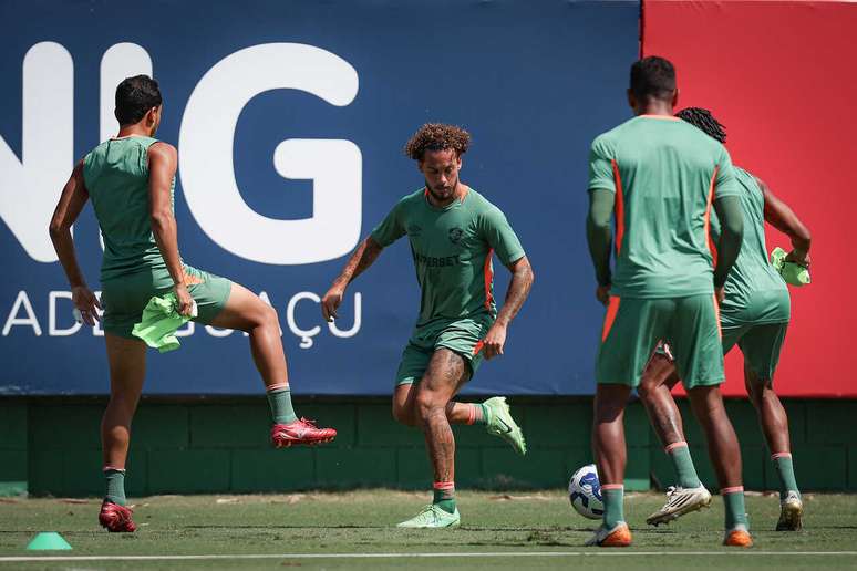 Guga viajou com a delega&ccedil;&atilde;o tricolor &ndash;