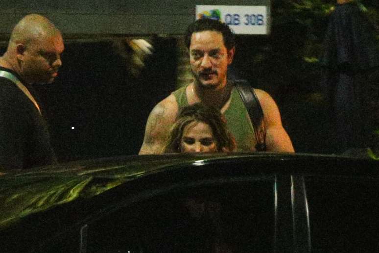 Waess Camargo is seen clinging to Allan Souza; The night ended in a hotel