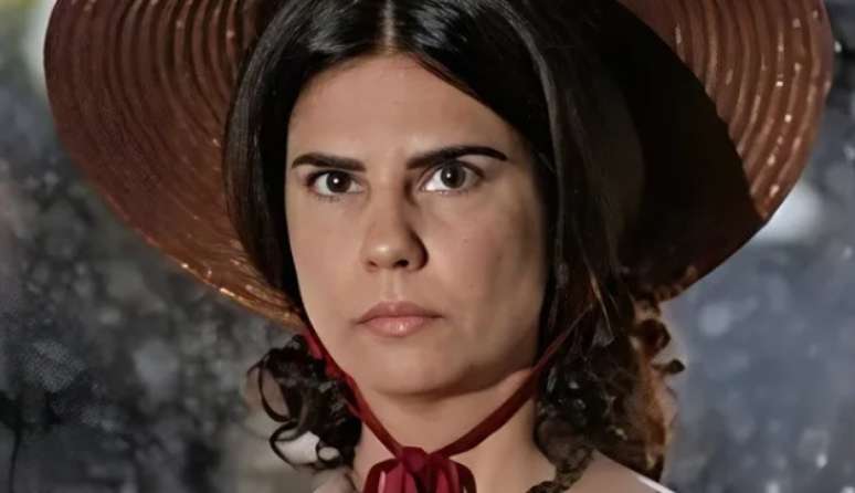 Mayara Magri como Tomásia, em 'A Escrava Isaura', da Record, sua última novela