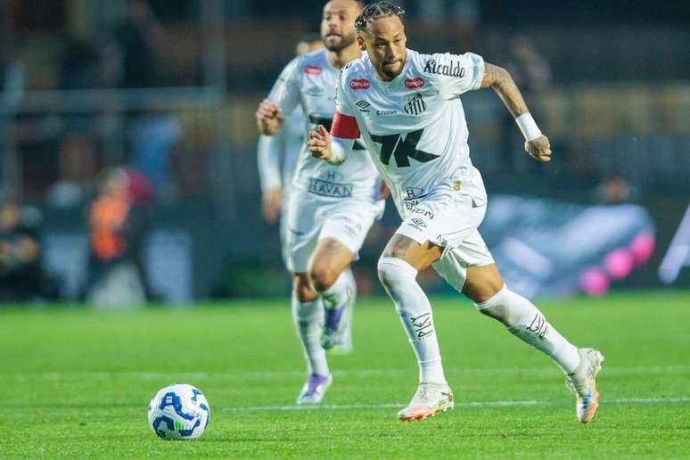 Neymar em ação pelo Peixe no Brasileiro