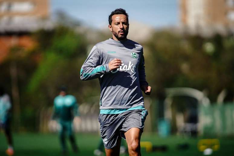 O veterano Nen&ecirc; segue sendo uma refer&ecirc;ncia de bom futebol no Juventude &ndash;