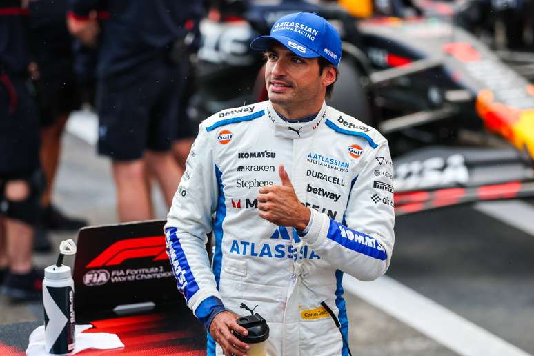 Carlos Sainz após a classificação no Azerbaijão com a Williams