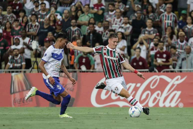 Lavega em a&ccedil;&atilde;o pelo Fluminense &ndash;