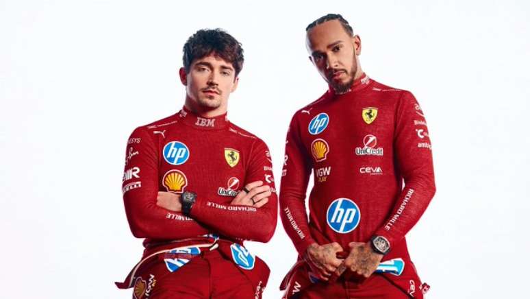 Charles Leclerc e Lewis Hamilton não se incomodam com a troca mal executada na Ferrari 