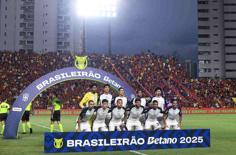 Corinthians perdeu para o Sport, fora de casa –