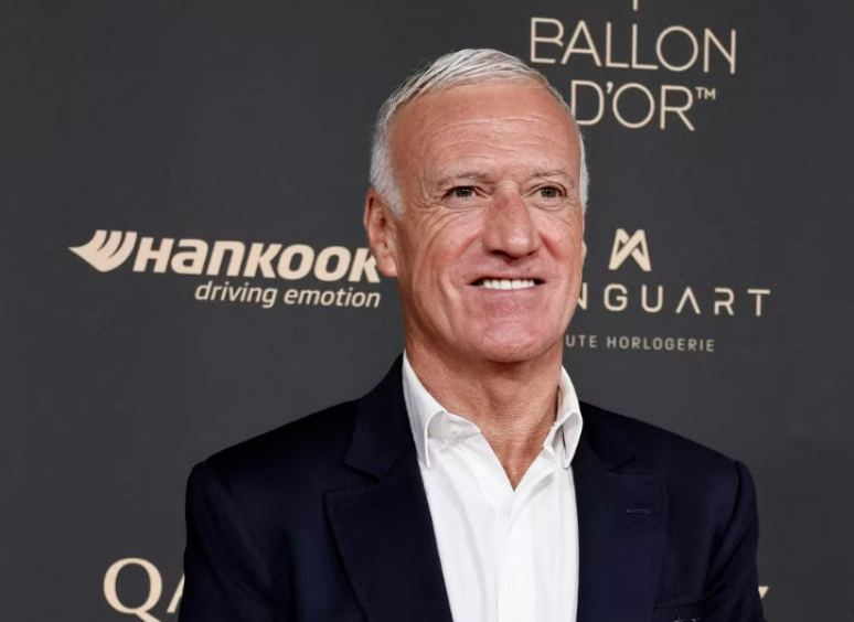 Didier Deschamps, t&eacute;cnico da Fran&ccedil;a, na cerim&ocirc;nia da Bola de Ouro