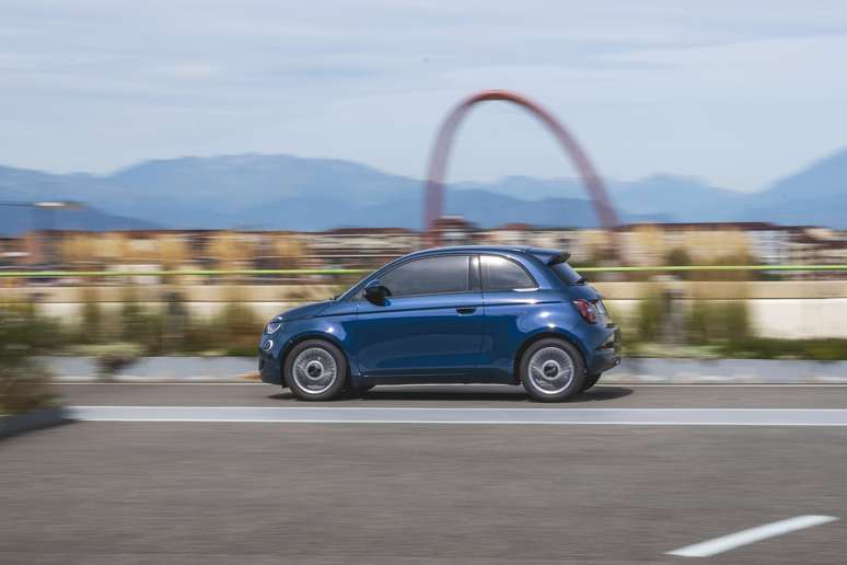 Novo Fiat 500 Hybrid Torino