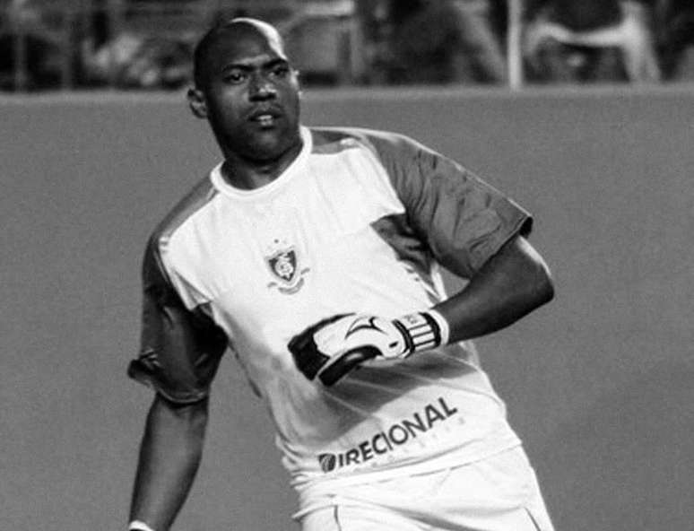 Neneca fez história com a camisa do América-MG