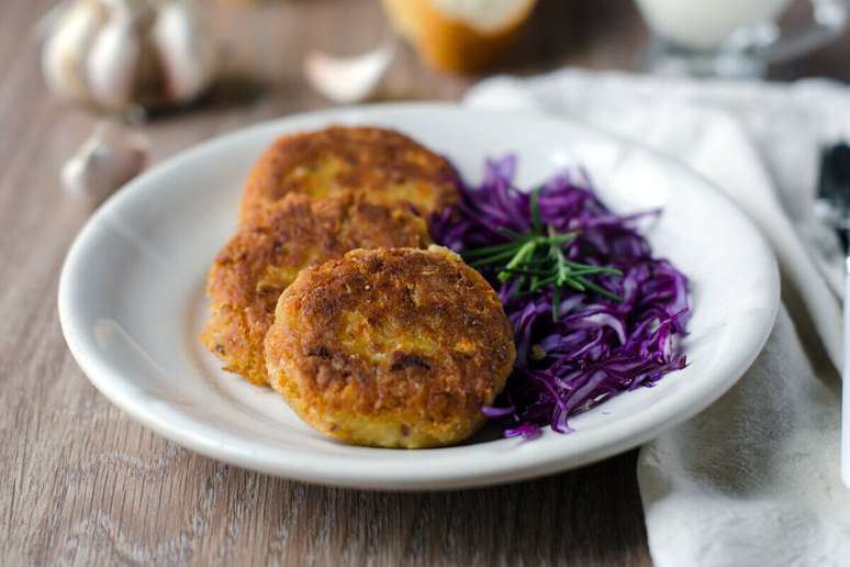 Hamburger of chickpeas with oats 