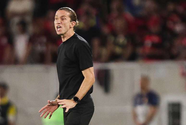 Filipe Luís tem missão complicada pelo Flamengo –