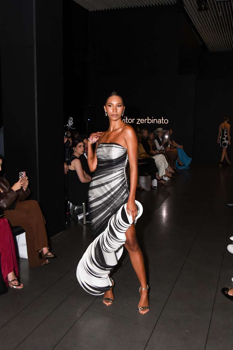 Desfile Vitor Zerbinato 