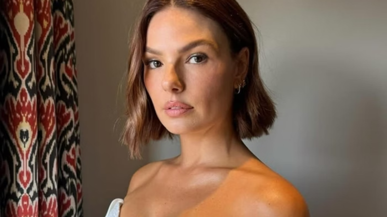 Isis Valverde opens the game to return to the soap opera