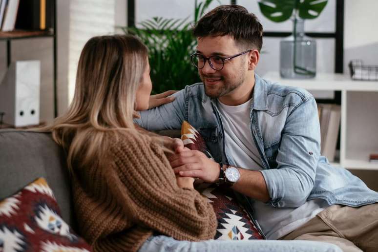 A escuta ativa pode ajudar quem precisa de apoio emocional