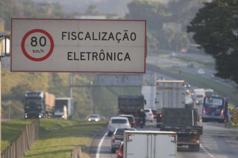 Another 50 new radar begin to supervise drivers on high highway; See the locals