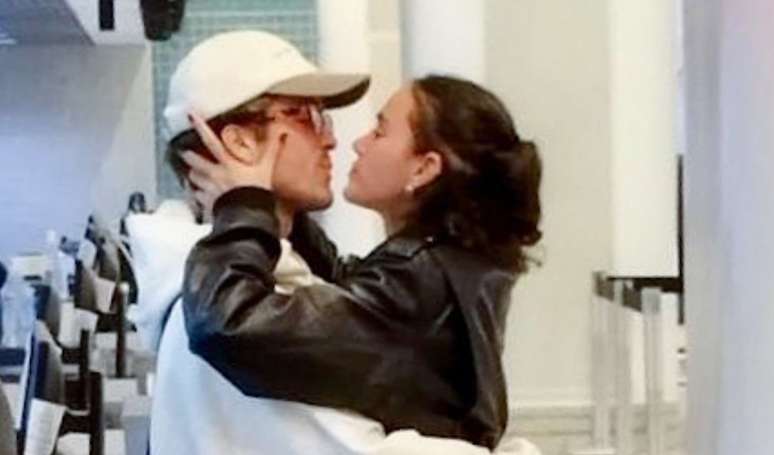 'Em off e sem rótulos': Bruna Marquezine e João Guilherme reatam namoro, mas optam por discrição total, aponta perfil. Aos detalhes!.