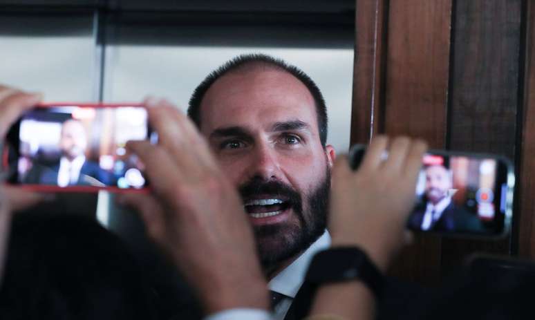 “Strategy”, says Eduardo Bolsonaro on Trump who says he has “good chemistry” with Lula