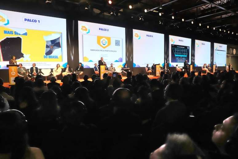 O evento CSC - Connected Smart Cities 2025 está sendo realizado no Expo Center Norte, em São Paulo