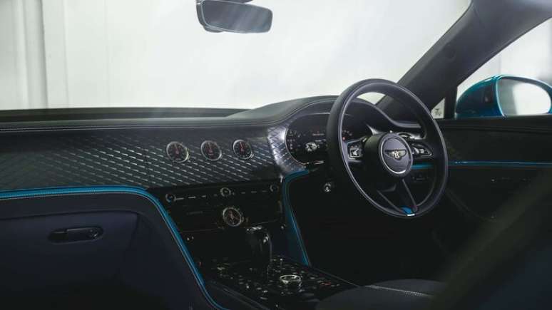 Bentley Flying Spur Ombr&eacute; by Mulliner