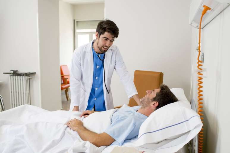 Find out how to differentiate the emergency and the medical emergency