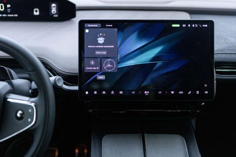 Tela concentra todas as fun&ccedil;&otilde;es do carro -