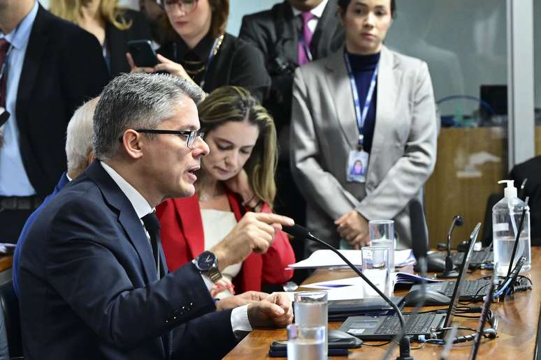 Comissão de Constituição, Justiça e Cidadania (CCJ) realiza reunião para analisar a PEC 3/2021, que exige autorização prévia da Câmara dos Deputados ou do Senado para abertura de ação penal contra parlamentares