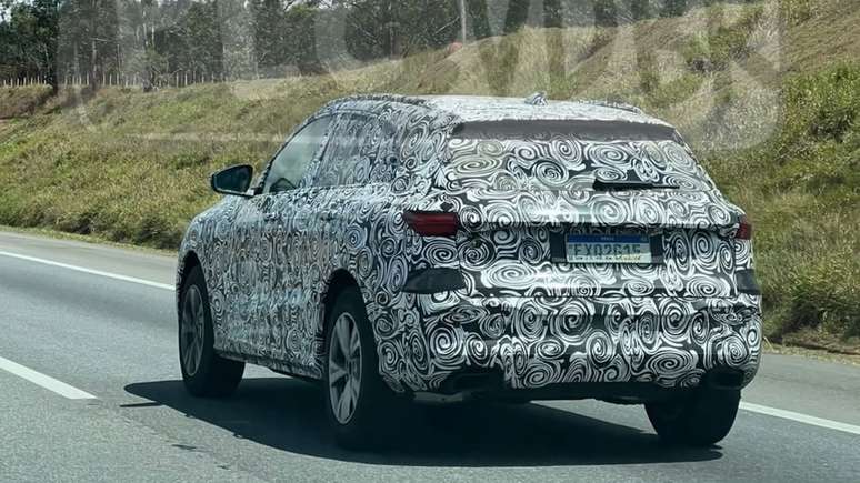 Novo Audi Q5 flagrado em testes no Brasil