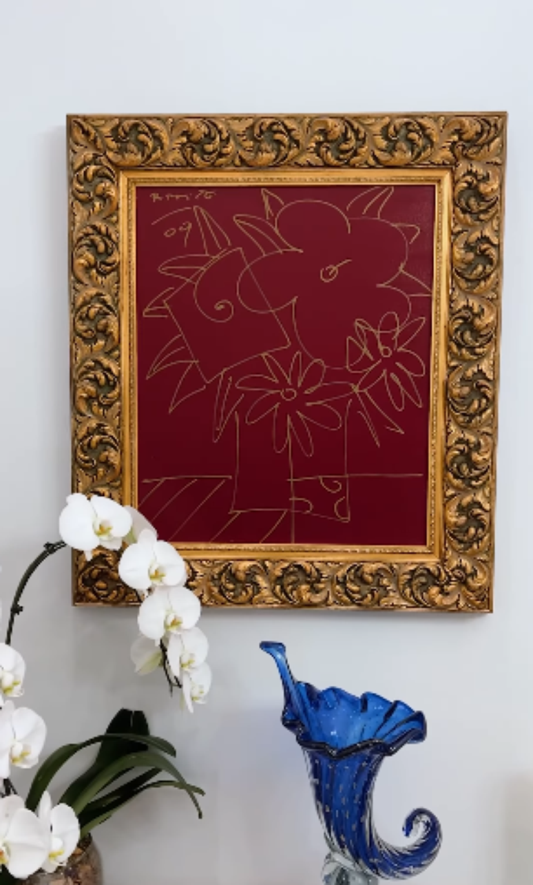 Um quadro de Romero Britto no apartamento de Ana Hickmann