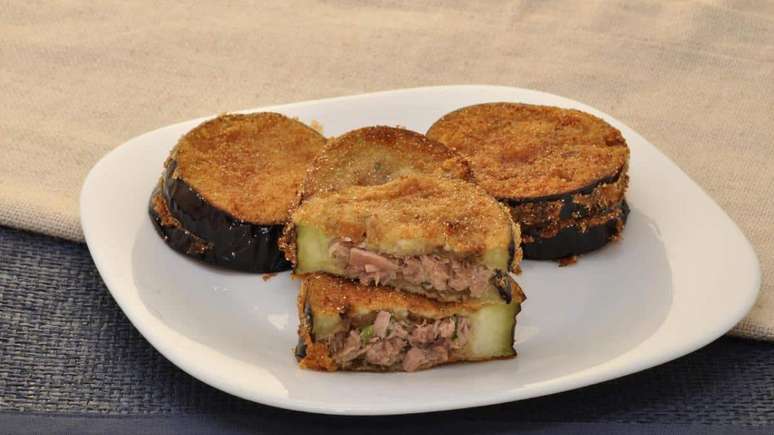 Padded fried eggplant: serve as a complement or appetizer
