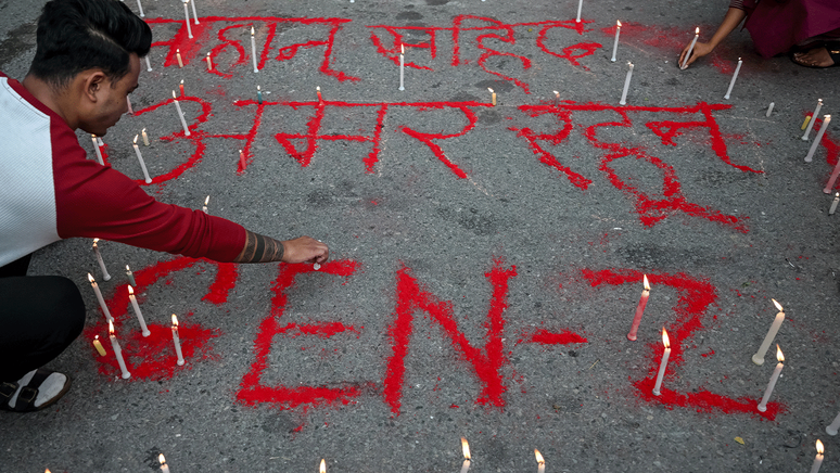 70 pessoas foram mortas nos protestos no Nepal em confrontos com a polícia