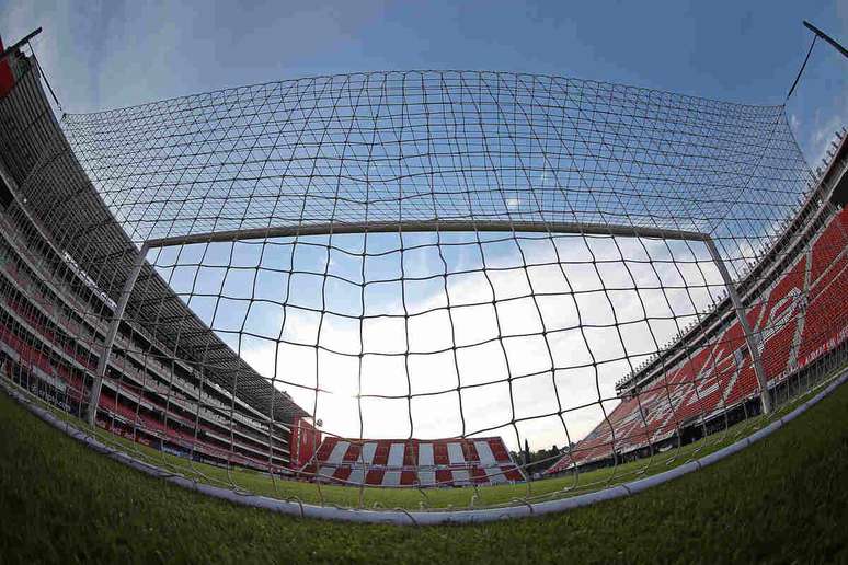 Est&aacute;dio Jorge Luis Hirsch &eacute; um dos mais modernos da Argentina &ndash;