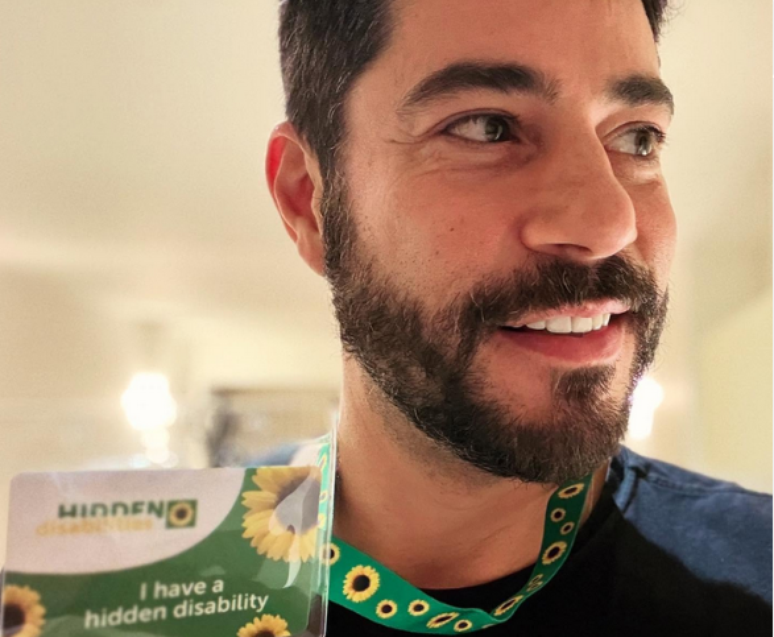What is Crohn’s disease and the sunflower cord used by Evaristo Costa?