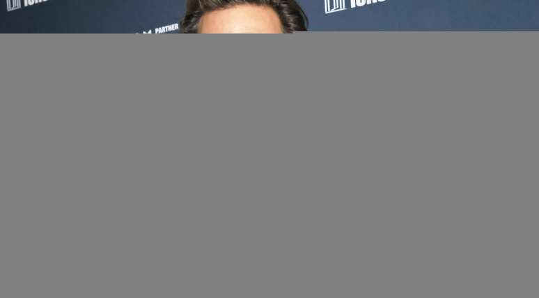 Matthew McConaughey reveals his mother’s request after his father dies during an intimate relationship: “Don’t cover this man”