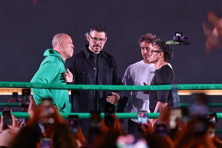 Popó e Wanderlei trocaram farpas antes de duelo de boxe Popó e Wanderlei trocaram farpas antes de duelo de boxe