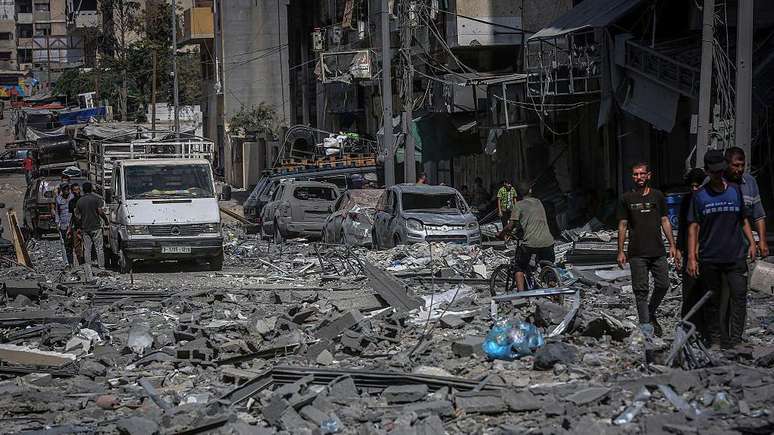 'Mesmo a 100 metros de distância, pessoas morreram devido à pressão da explosão e à asfixia', relatou moradora