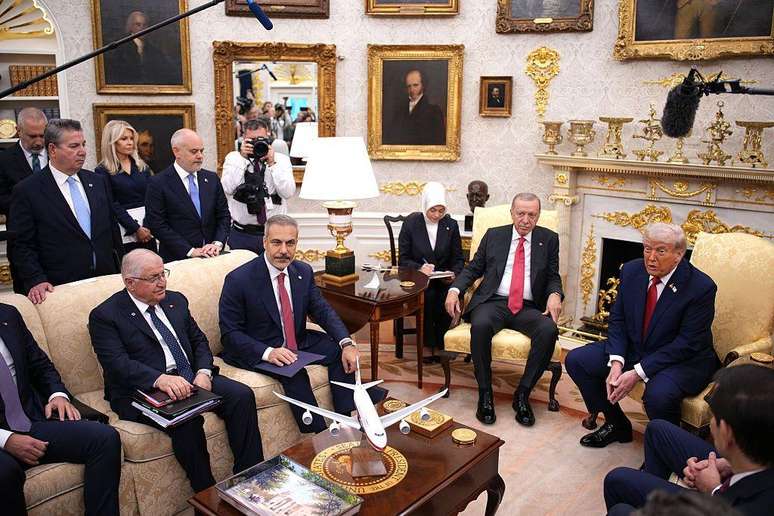 Trump falou com a imprensa sobre seu encontro com Erdogan na Casa Branca