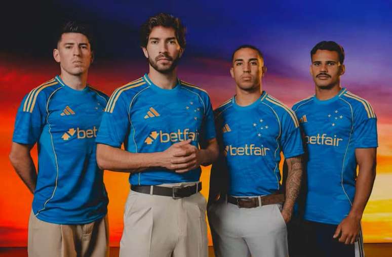 Christian, Kaiki, Lucas Silva e Lucas Villalba fizeram parte de campanha do lan&ccedil;amento do terceiro uniforme &ndash; Divulga&ccedil;&atilde;o