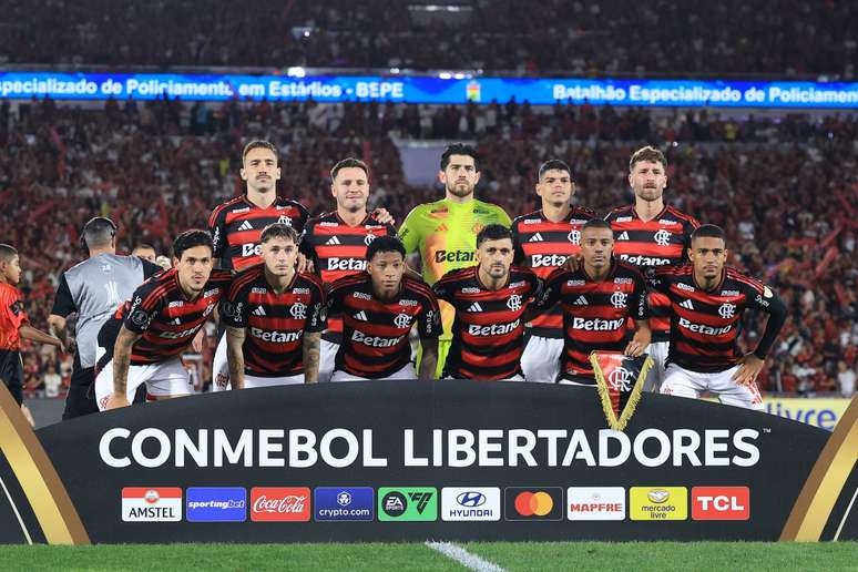 Flamengo encara o Estudiantes. 