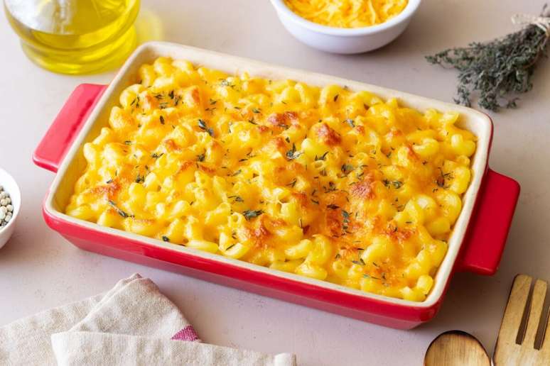 Mac and oven cheese 