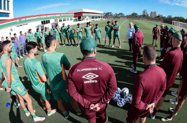Zubeld&iacute;a e comiss&atilde;o em conversas com os jogadores &ndash;