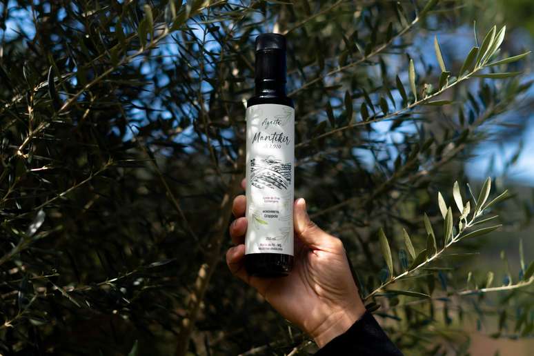 MANTIKIR COMPANY, from the essence cellar, has elected the best in Brazil and second in the southern hemisphere